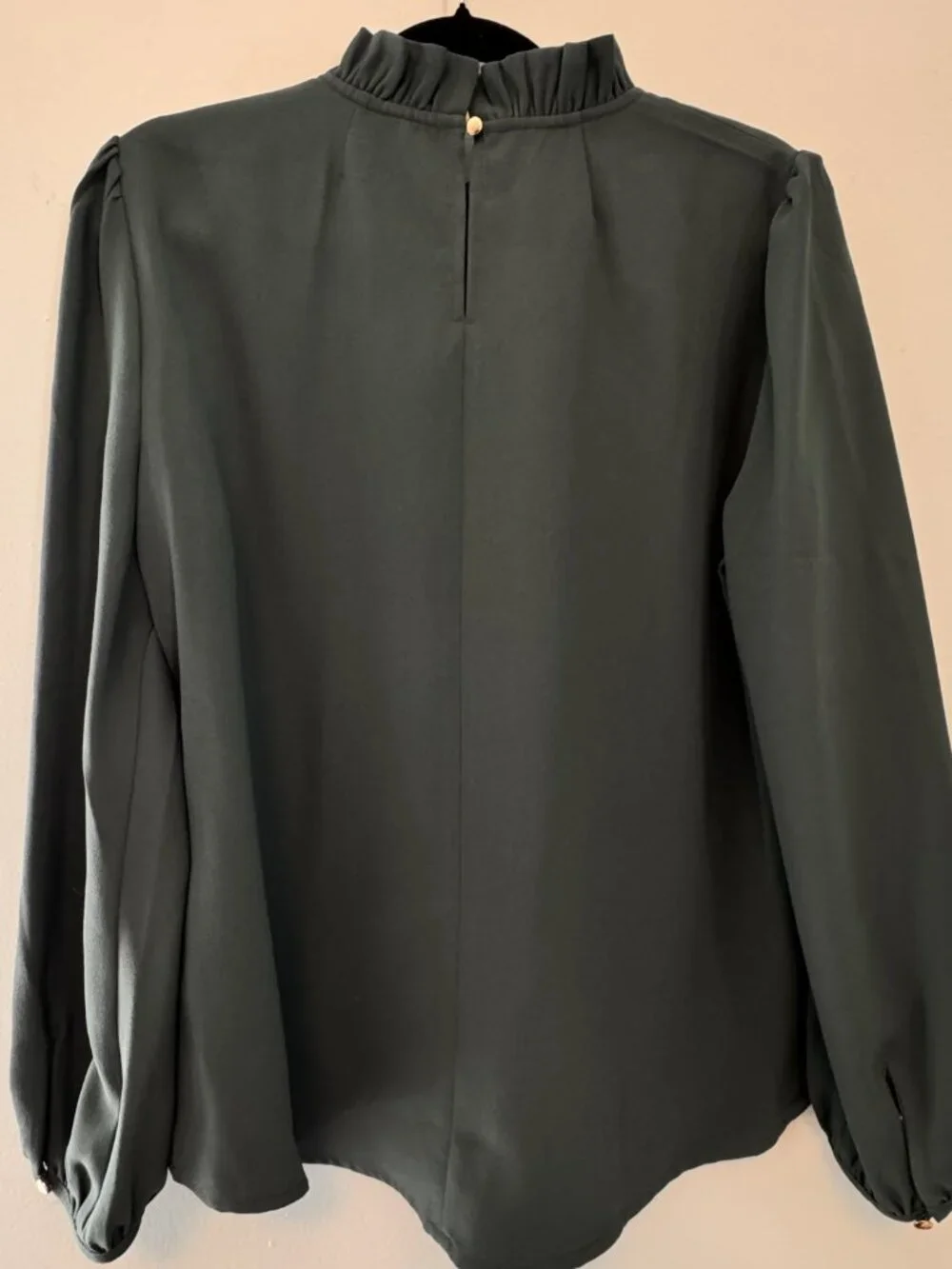 J.Crew Green Ruffle Neck Long Sleeve Crepe Blouse Women’s Large - MF0536